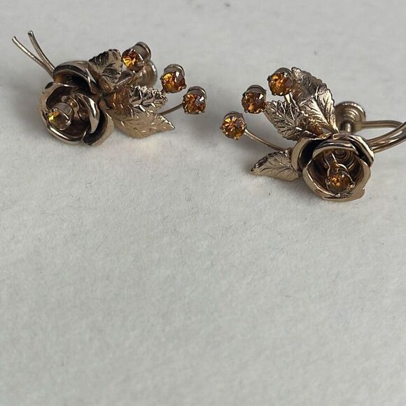 Vintage flower sprays climber earrings. Gold plated amber glass. - Picture 2 of 8
